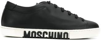 Moschino logo sole sneakers