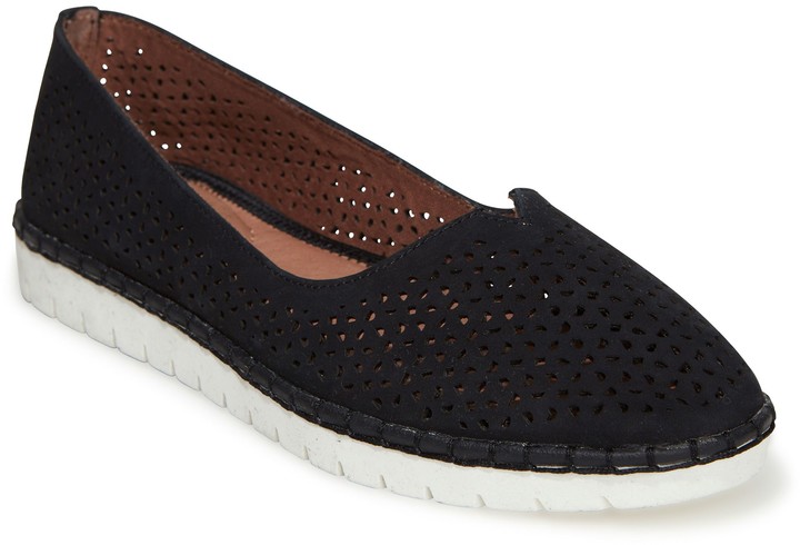 adam tucker moccasins