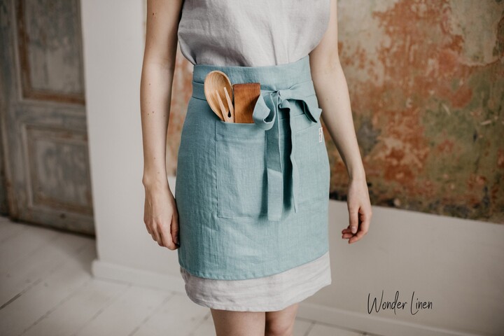 Linen Apron For Women. Mint Linen Half With Pockets. Green Unisex Soft Apron. Handmade Midi Cafe Mother's Day Gift
