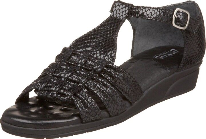 Walking Cradles Women's Fisher Sandal