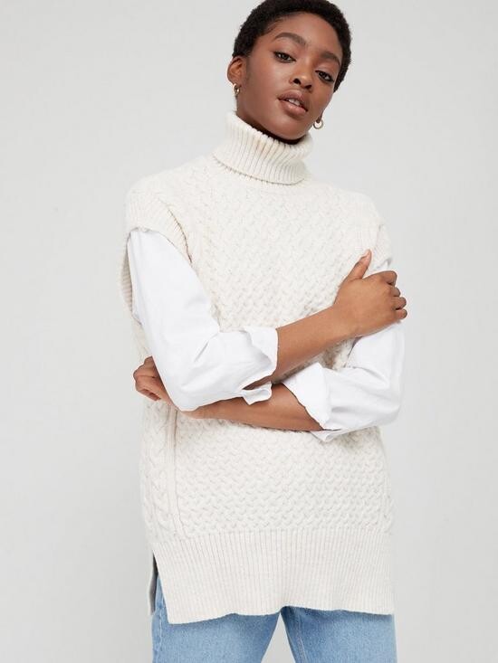white loose knit jumper