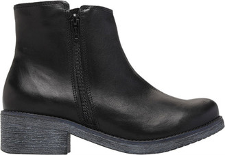 Naot Footwear Wander Ankle Boot