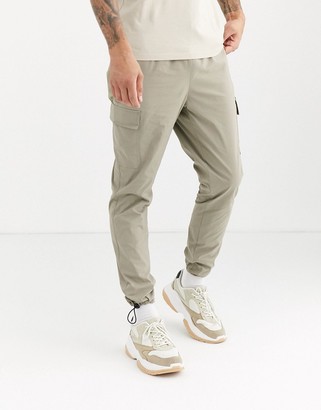 tapered cargos