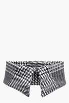 Thumbnail for your product : boohoo Laura Check Collar