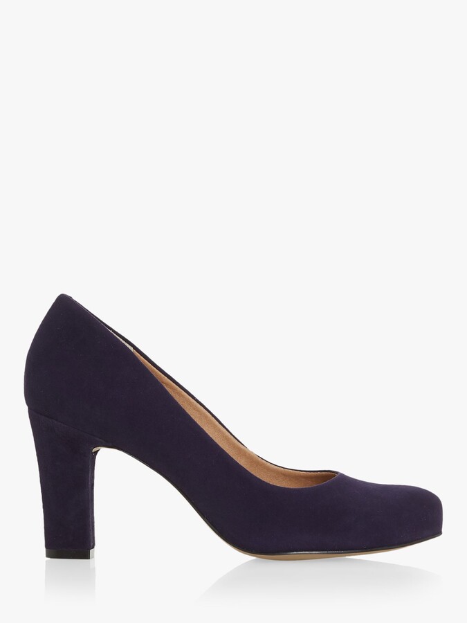 block heel navy pumps