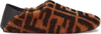 Fendi Brown sheepskin slippers