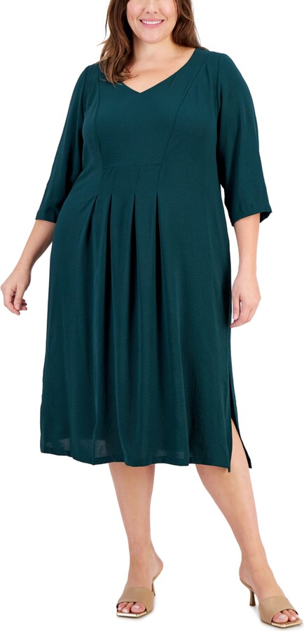 Flattering Dresses For Plus Size Women