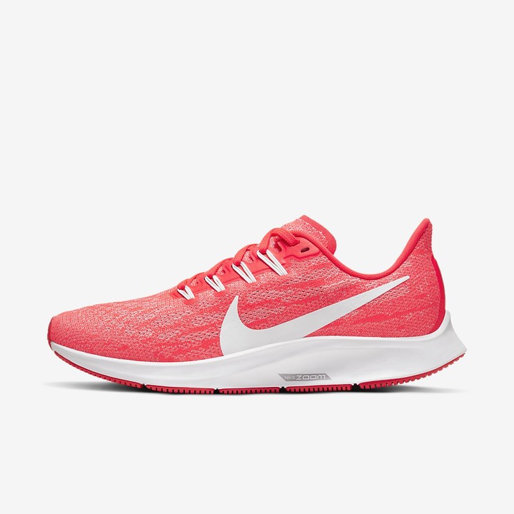 red nike womens running shoes