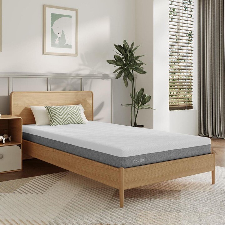 Novilla Cooling Queen Medium Cooling Gel Memory Foam 6 in. Mattress, Bed in a Box, Breathable and Hypoallergenic