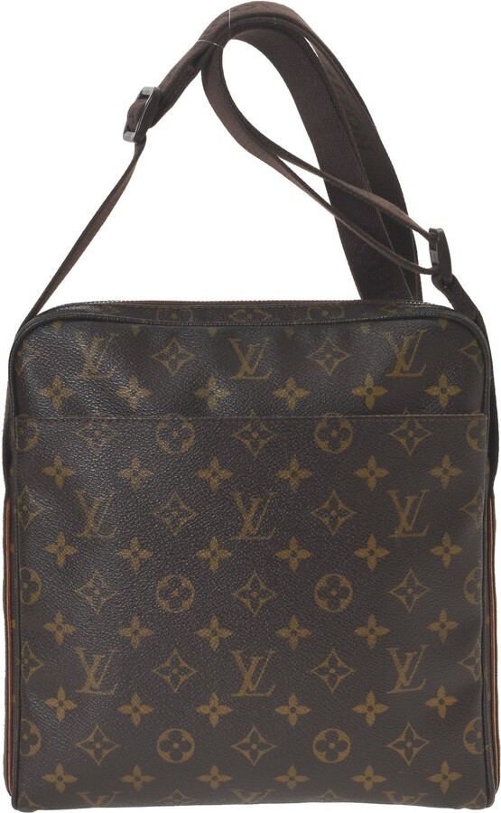 Trotteur Beaubourg  Used & Preloved Louis Vuitton Crossbody Bag