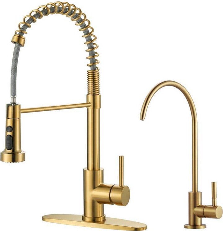 ARCORA 19 in. 360° Spout Swivel Pull Out Sprayer Kitchen Faucet with Water Filter Faucet in Gold
