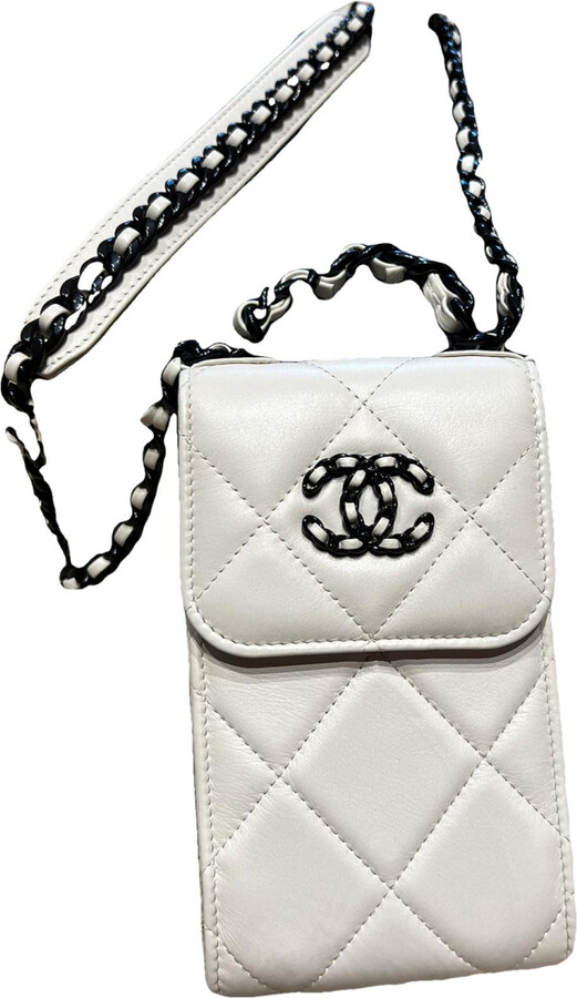 chanel coco crush Crossbody phone case with chain black / white Gift
