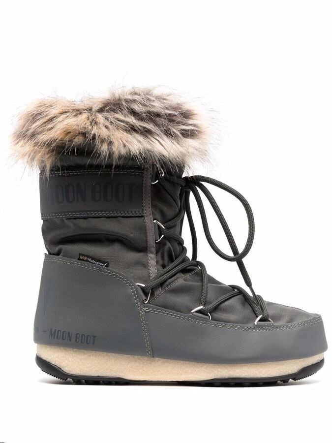 flat grey boot