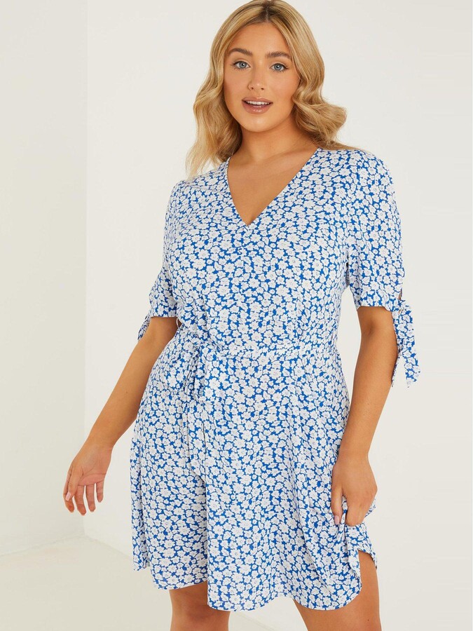 Quiz Curve Ditsy Print Skater Dress ShopStyle