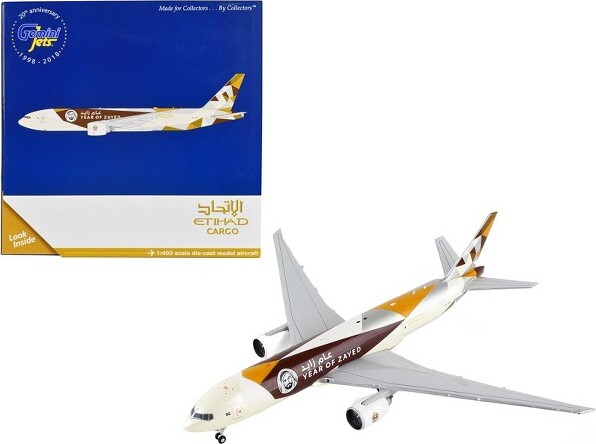 Boeing777FCommercialAircraft"EtihadCargo-YearofZayed"WhitewithGraphics1/400DiecastModelAirplanebyGeminiJets