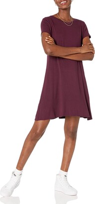 Amazon Essentials Women's Plus Size Short-Sleeve Scoop Neck Swing Dress