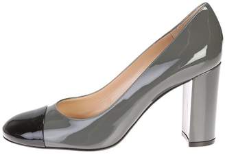 Gianvito Rossi Grey Patent Leather Langley Pump Shoes With Black Toe Cap