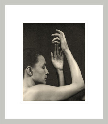 1000Museums Georgia O'Keeffe by Alfred Stieglitz -Framed Giclee Print