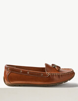 wide fit boat shoes ladies