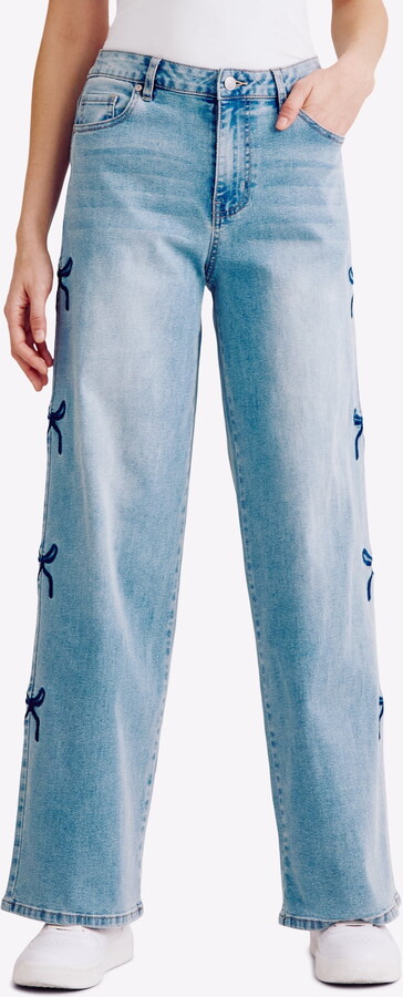Madden NYC Women’s Ultra 90s Fit Jeans with Bow Embroidery, 32″ inseam, Sizes 00-18