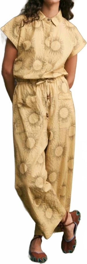 Hod Babakar Pant In Sun