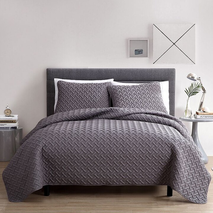 VCNY Home Nina Quilt Set