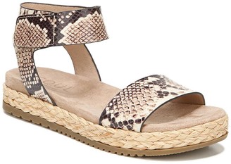 naturalizer fields platform sandal