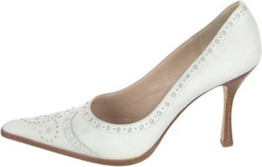 Michael Kors Leather Pumps White Floral Print Pointed-Toes Unfortunately due to restrictions this item may not be eligible for shipping in all areas.