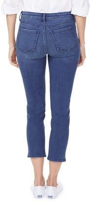 Le Silhouette Sheri Slim Jeans In Plus Size - Stunning Blue
