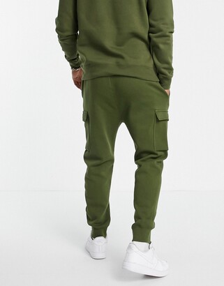 nike cargo joggers khaki