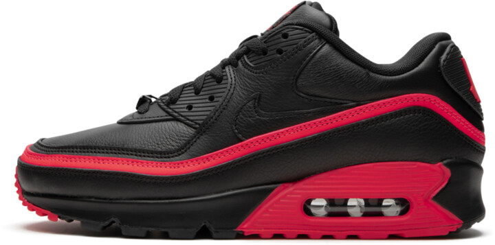 nike undefeated black