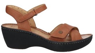 unstructured sandals