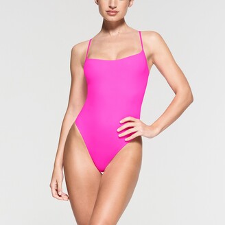 Skims Fits Everybody Long Sleeve Zip-up Bodysuit in Pink