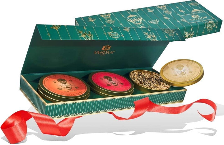 VAHDAM Chai Tea Sampler Gift Box (3 Teas, 5.2oz) Non-GMO, Pure Loose Leaf Teas - Ginger Masala, Spiced Oolong, Sweet Cinnamon