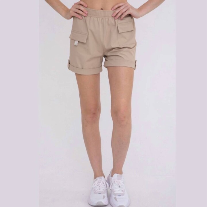 Mono B Women's Relaxed Fit Active Cargo Shorts In Tan