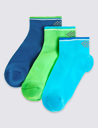 Marks and Spencer 3 Pairs of FreshfeetTM Ankle Socks (3-16 Years)
