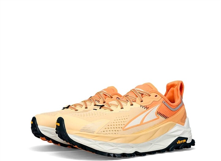 Women Olympus 5 Trail Shoes In Orange