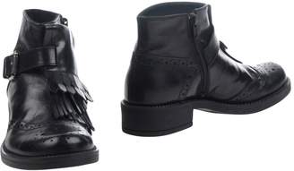 Donna Più Ankle boots - Item 11280445