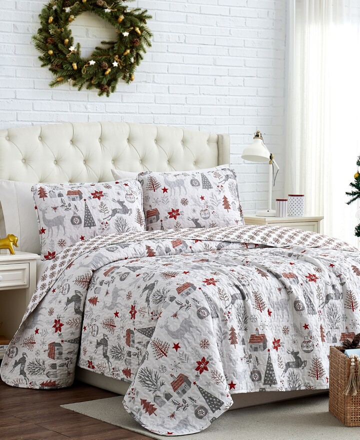 SouthShore Fine Linens Holly Jolly Lane Oversized Reversible 3-Pc. Quilt Set, Full/Queen