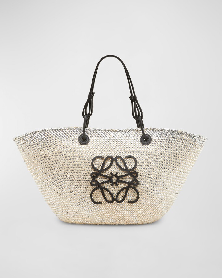 ⭐️SOLD⭐️New in Tag L O E W E Large Basket - Natural raffia with tan leather  straps (Size 56 by 36 cm) Price $650