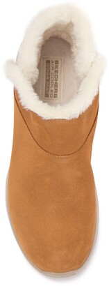 Skechers On The GO Faux Fur Lined Bundle Up Boot
