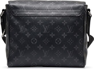 Louis Vuitton 2019 pre-owned District PM Messenger Bag - Farfetch