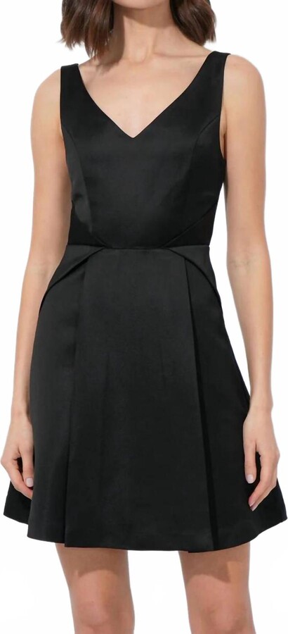 Adelyn Rae Demetra Mini Dress In Black