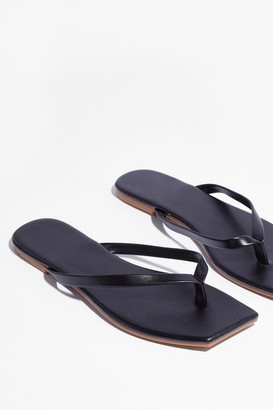 faux leather flip flops womens