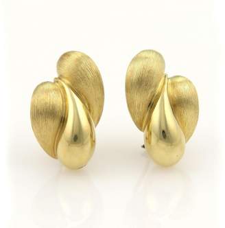 Henry Dunay 18K Yellow Gold Textured Triple Tear Drop Design Earrings