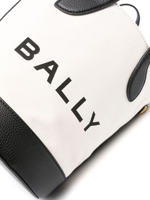 トートバッグ BALLY FW23 Ivory canvas Bar bucket bag (WAU00ZCV034 I182O) Bally Bar canvas bucket bag - ShopStyle