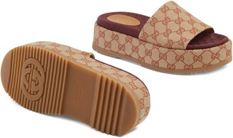 Gucci Women's Original GG slide sandal