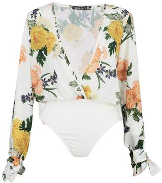 boohoo Petite Floral Split Sleeve Bodysuit