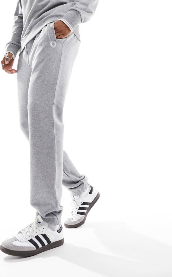 Fred Perry loopback sweatpants in gray