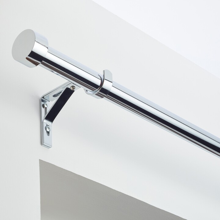 Dunelm Trinity Metal Extendable Eyelet Curtain Pole 25/28mm Chrome